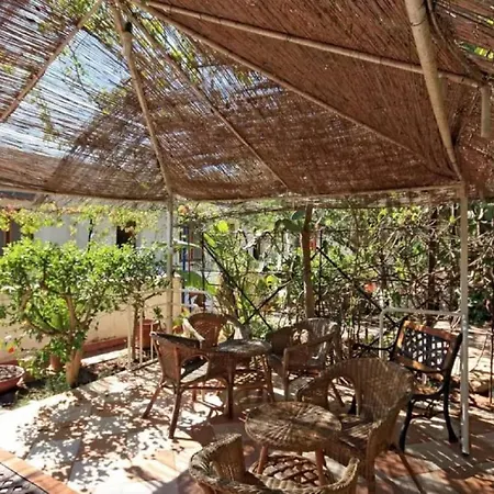 Apartment Two Near The 2 *