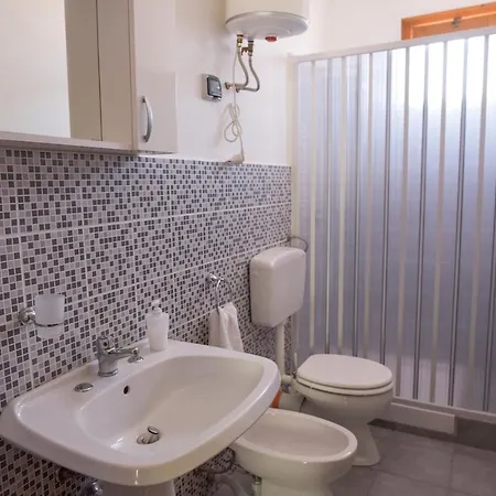 Two Near The 2 Sciacca